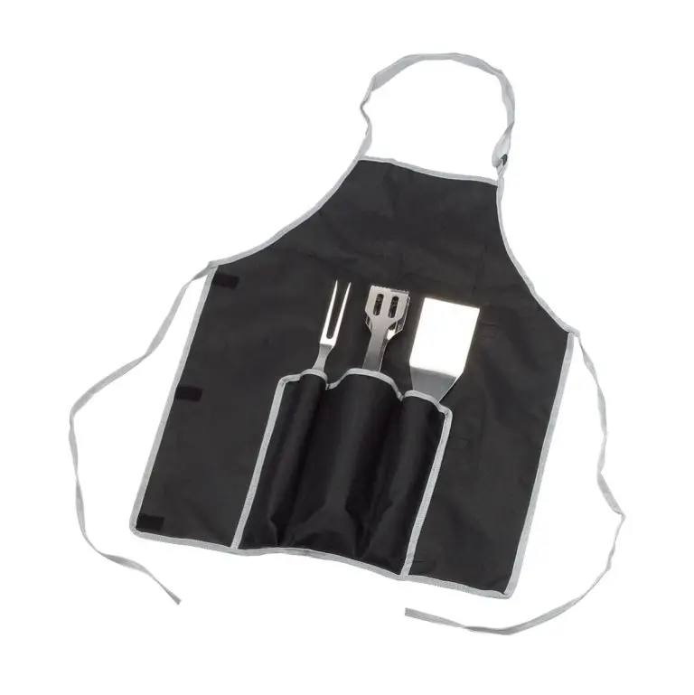 סינר עם כלים לעל האש ברביקיו